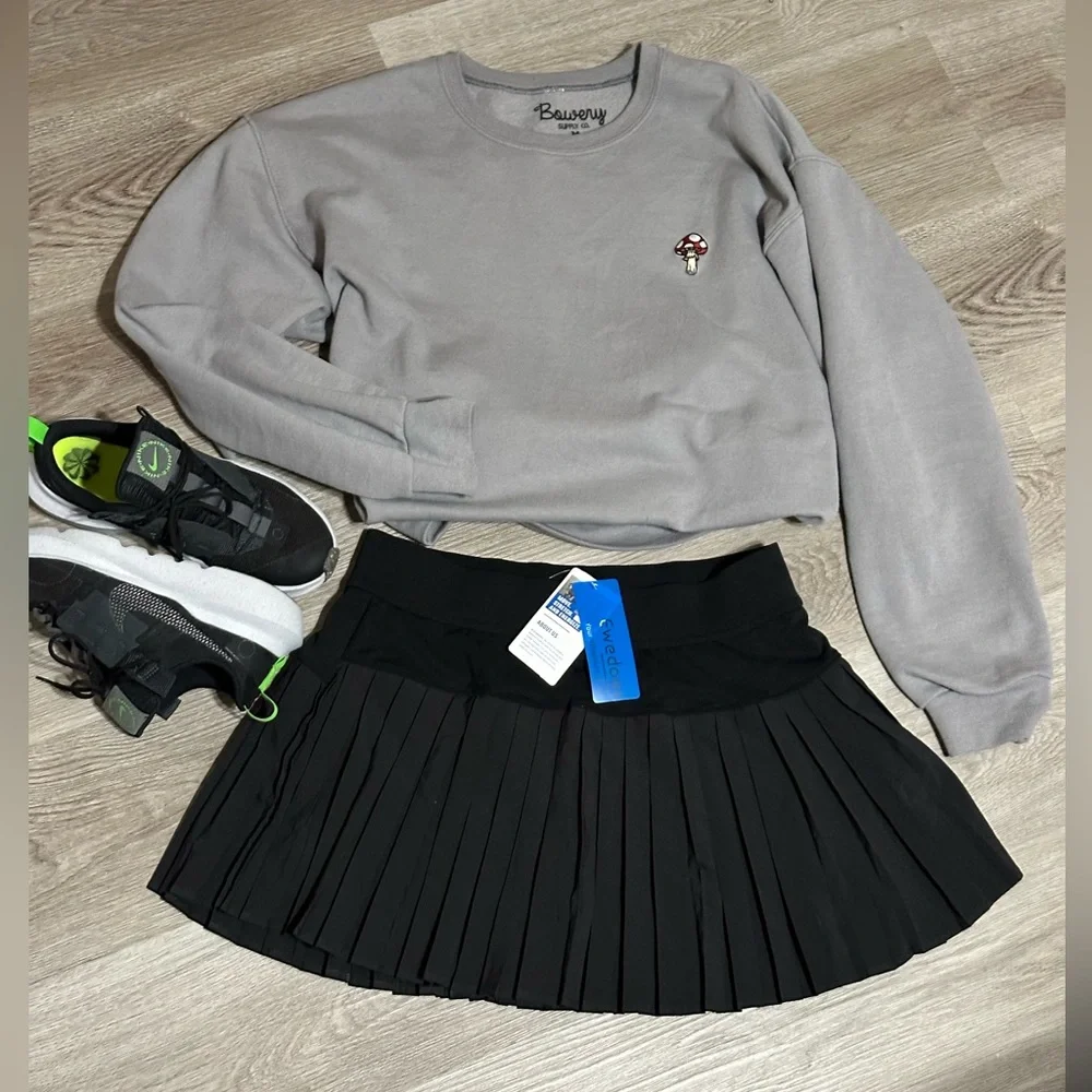 Large mini short-skirt - Picture 3 of 5